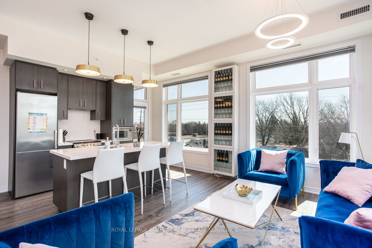 457 Plains Rd E, #405