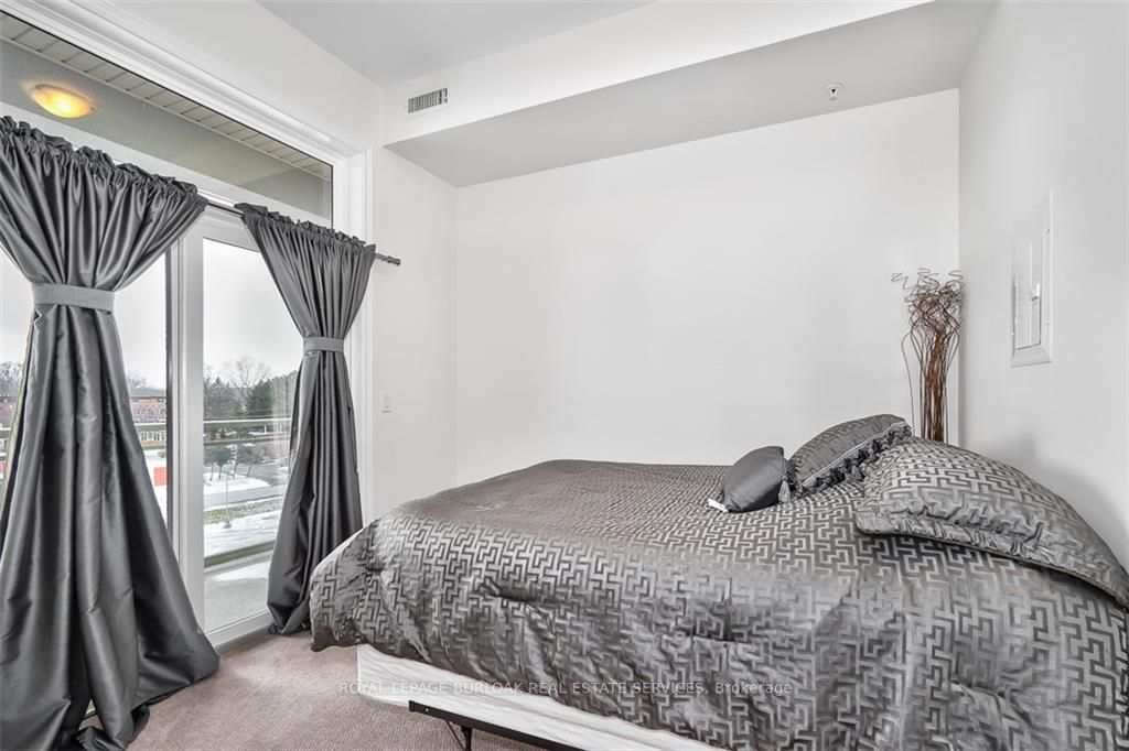 457 Plains Rd E, #405