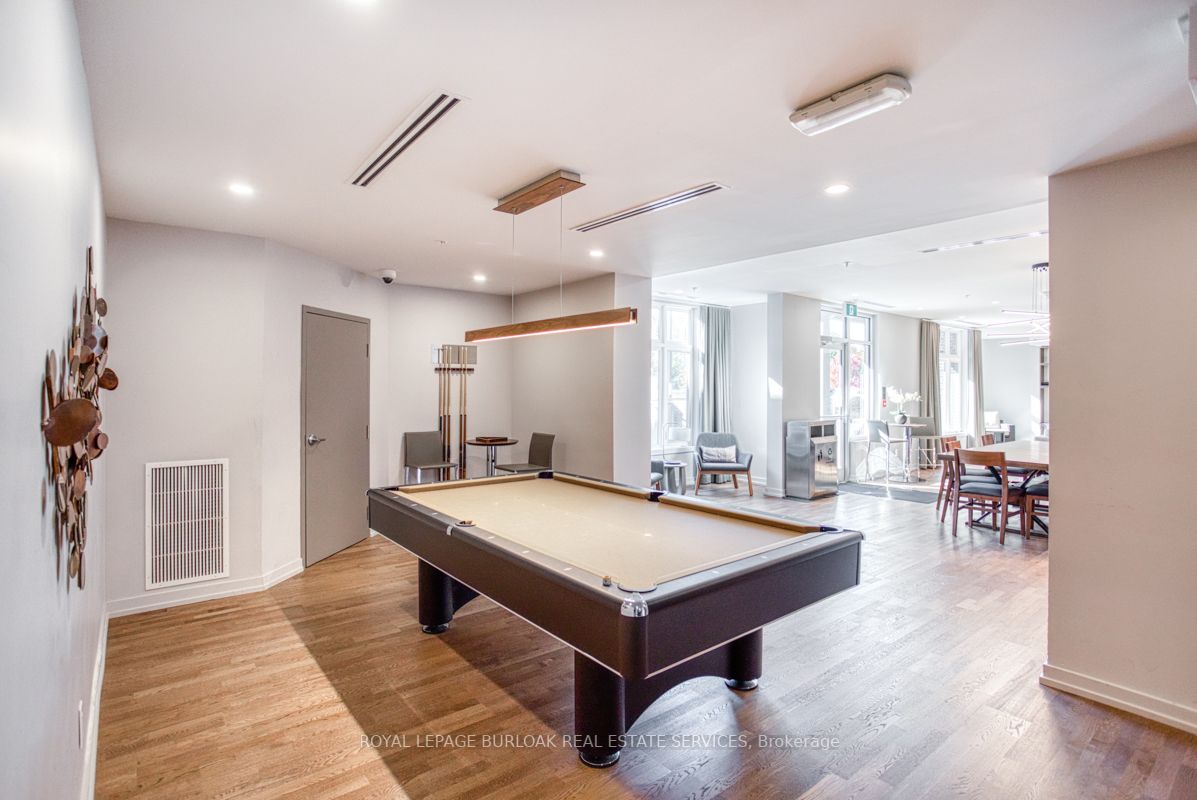 457 Plains Rd E, #405