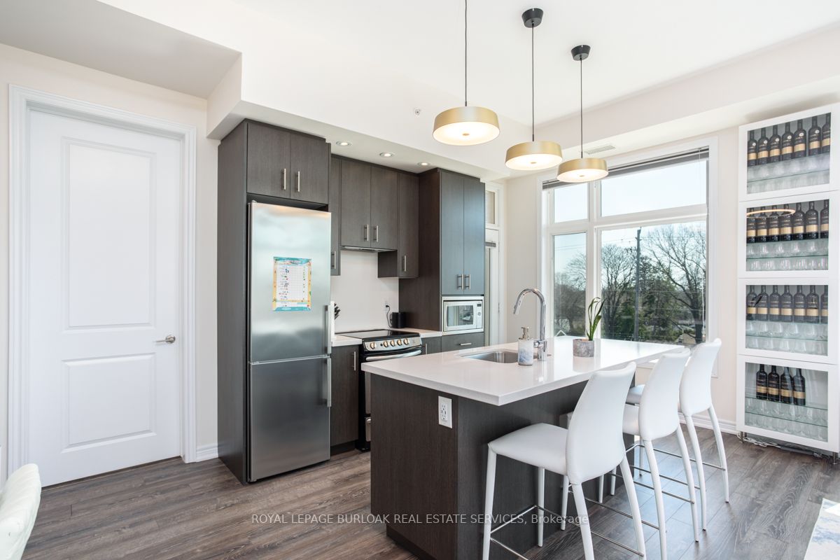 457 Plains Rd E, #405