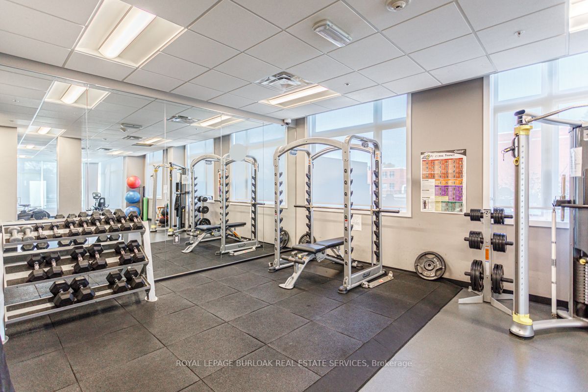 457 Plains Rd E, #405
