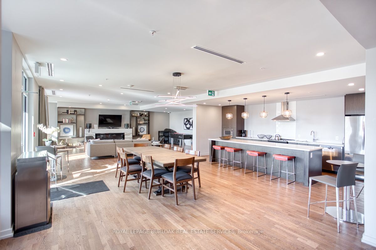 457 Plains Rd E, #405