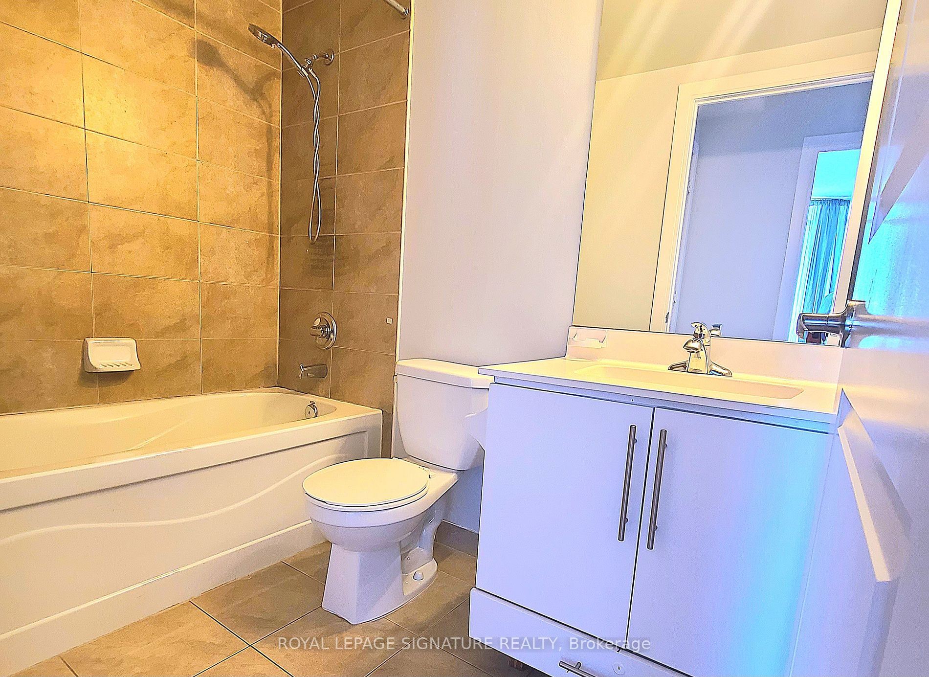 330 Burnhamthorpe Rd, #2901