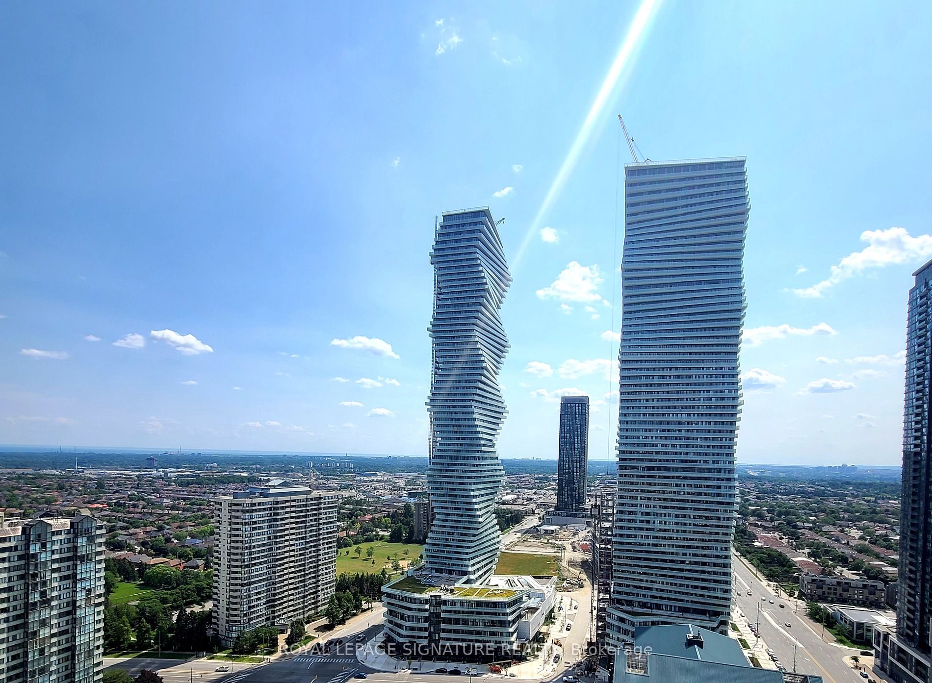 330 Burnhamthorpe Rd, #2901