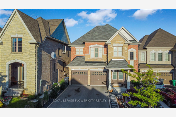 8 Arrowpoint Dr, Brampton
