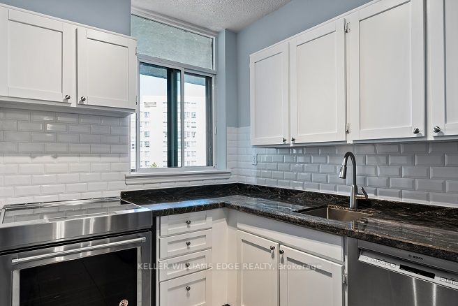 5250 Lakeshore Rd, #607