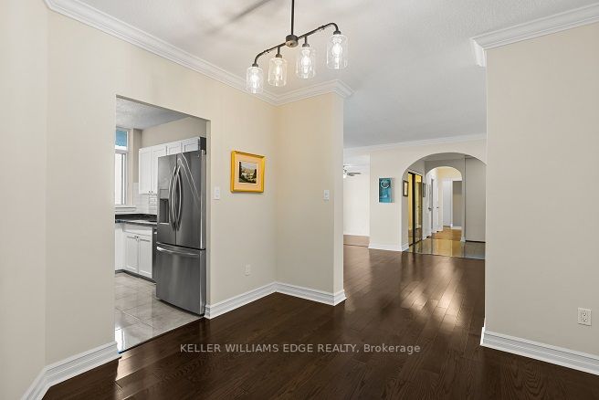 5250 Lakeshore Rd, #607