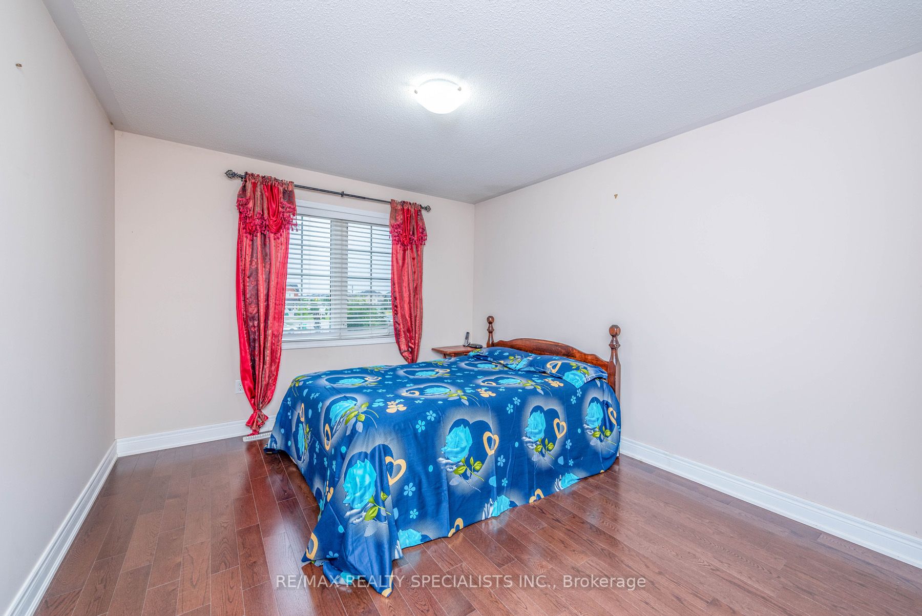 42 Lesabre Cres