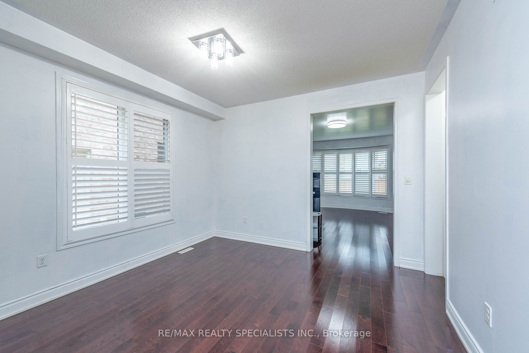 42 Lesabre Cres