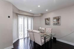 12 Ridgemore Cres