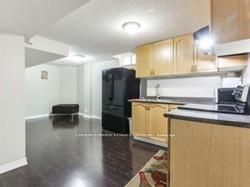 12 Ridgemore Cres