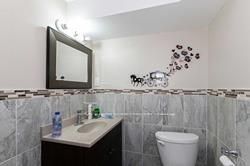 12 Ridgemore Cres