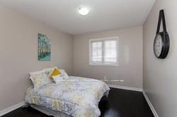 12 Ridgemore Cres