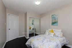 12 Ridgemore Cres