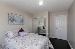 12 Ridgemore Cres