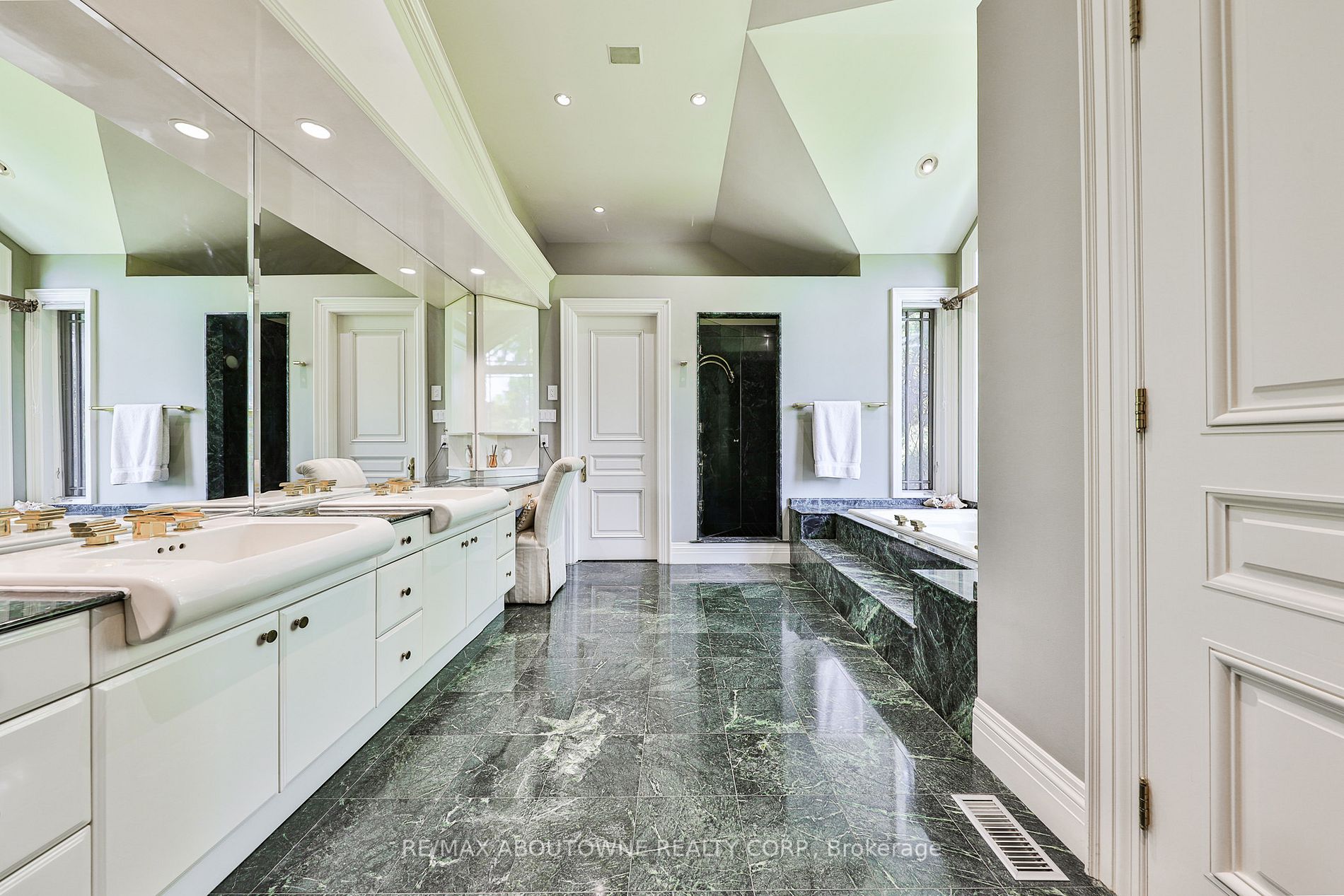 4217 Bridlepath Tr