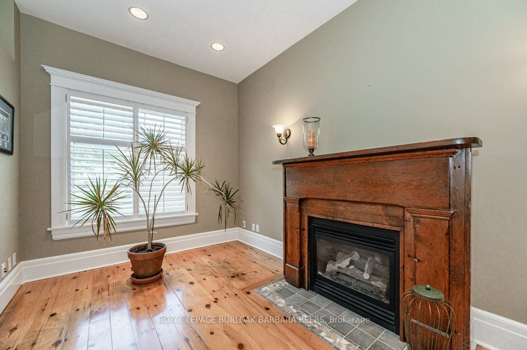 549 Burlington Ave
