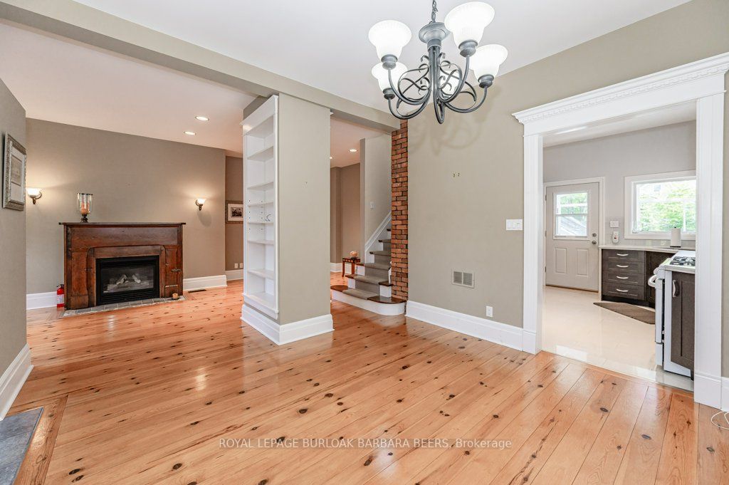 549 Burlington Ave