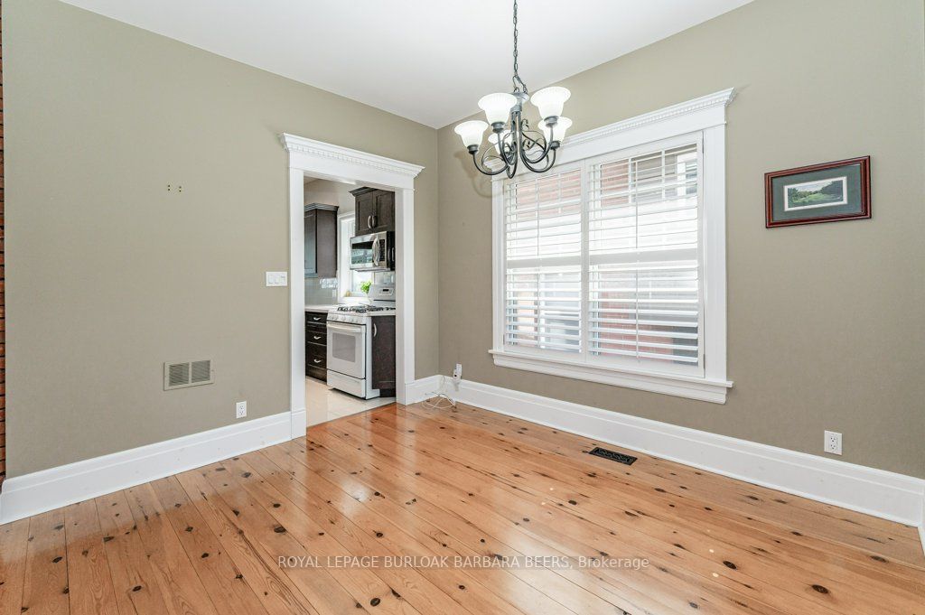 549 Burlington Ave