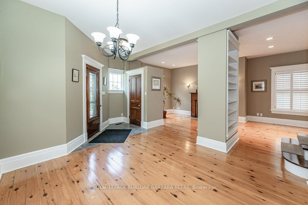 549 Burlington Ave