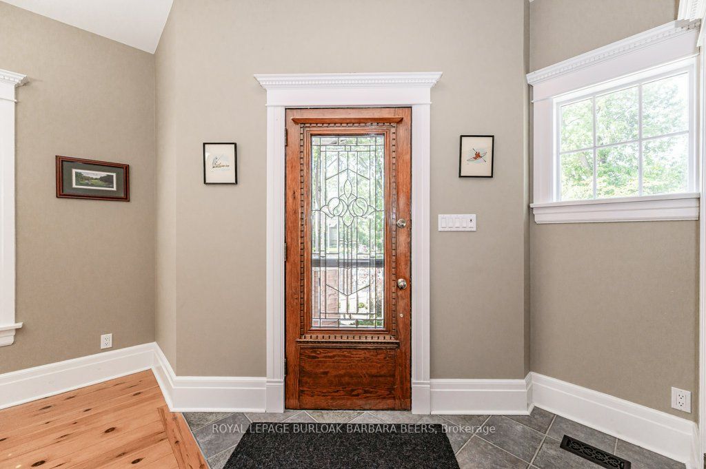549 Burlington Ave