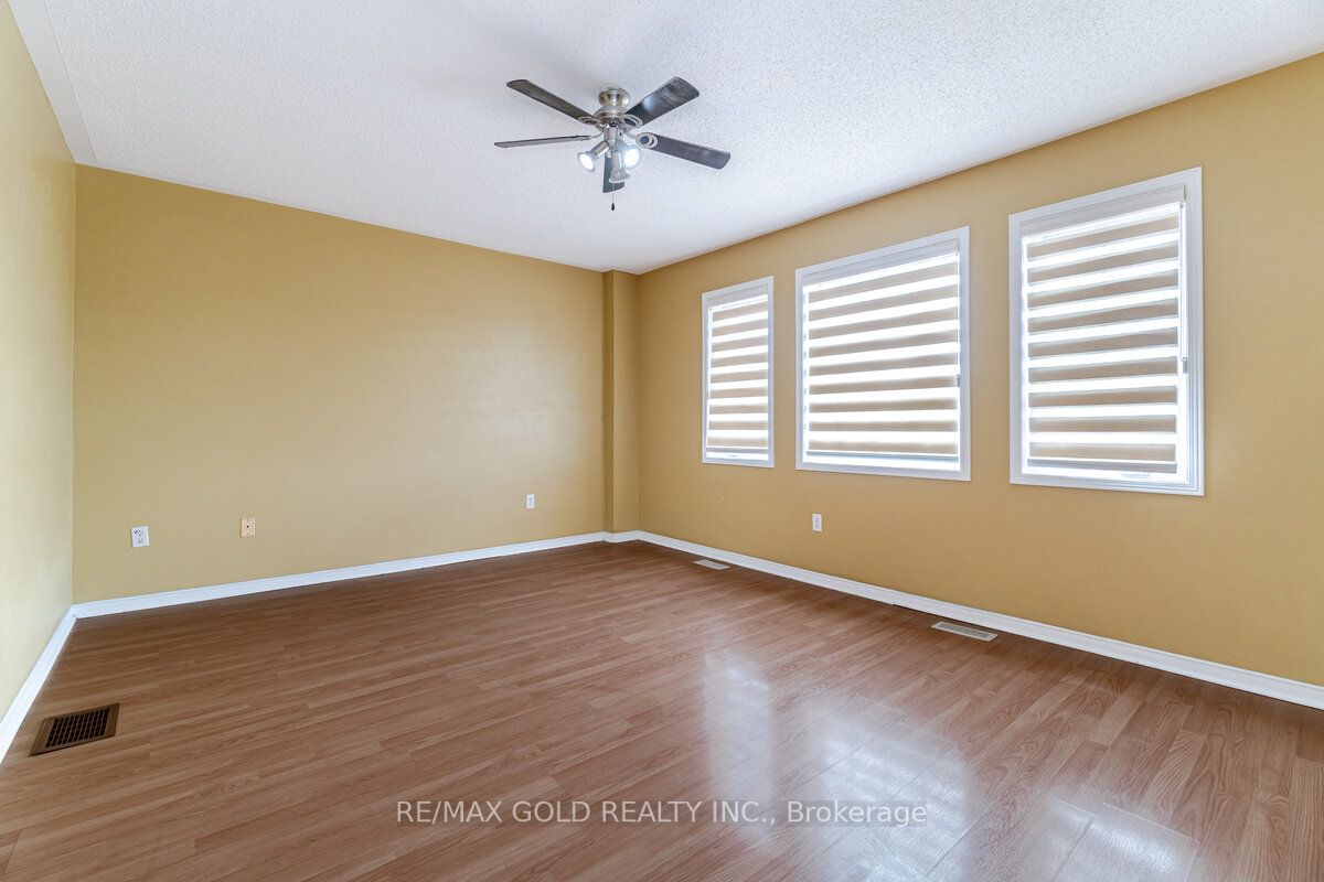 33 Willow Park Drive