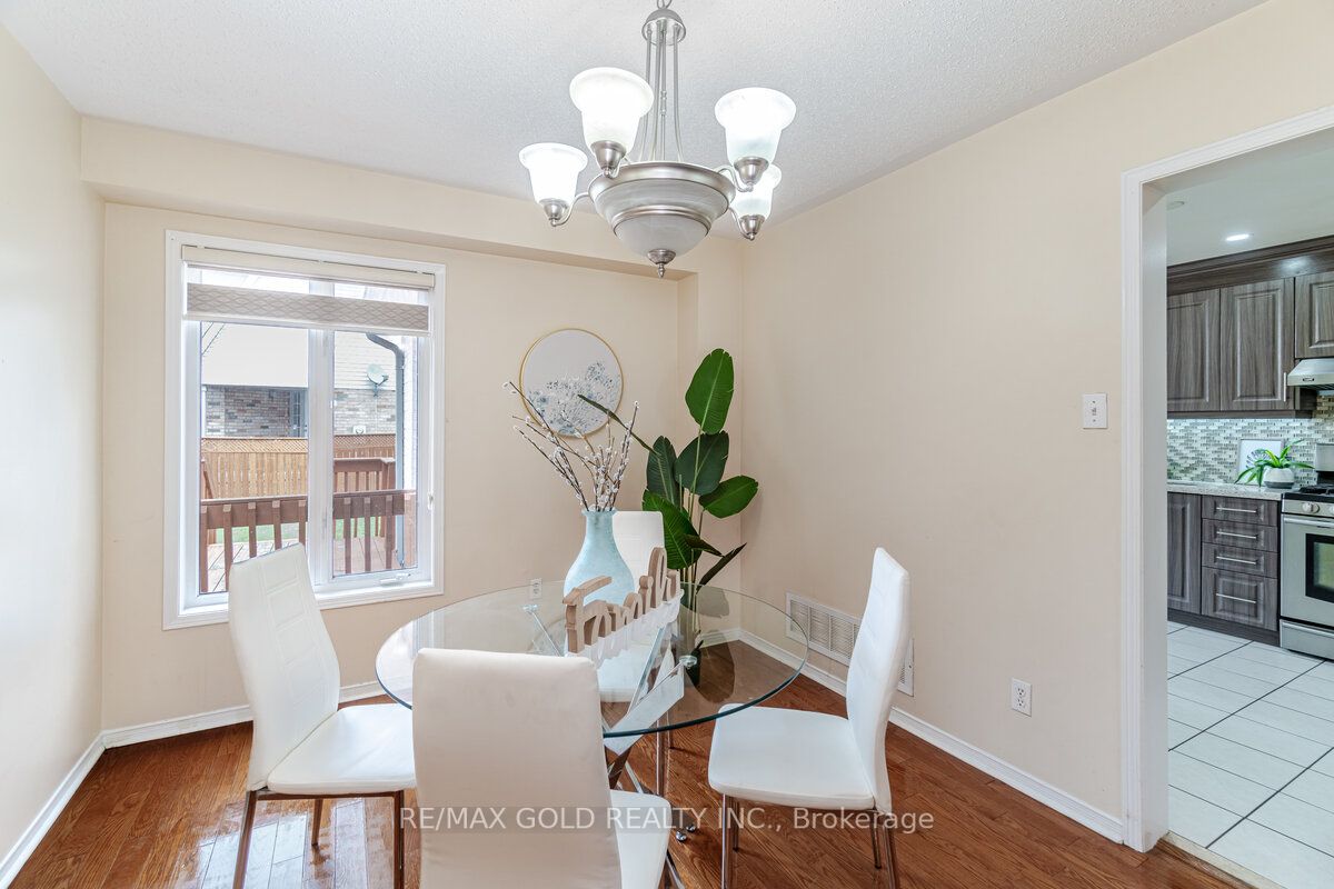33 Willow Park Drive