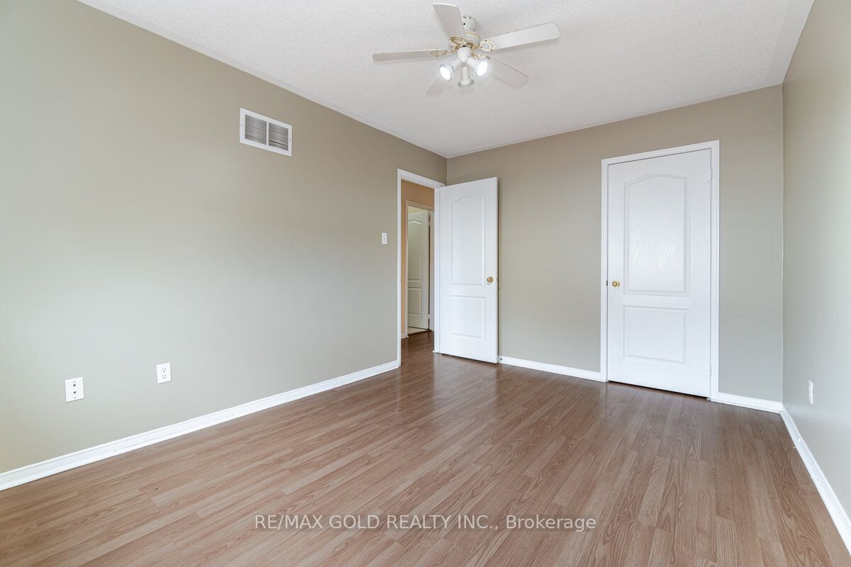 33 Willow Park Drive