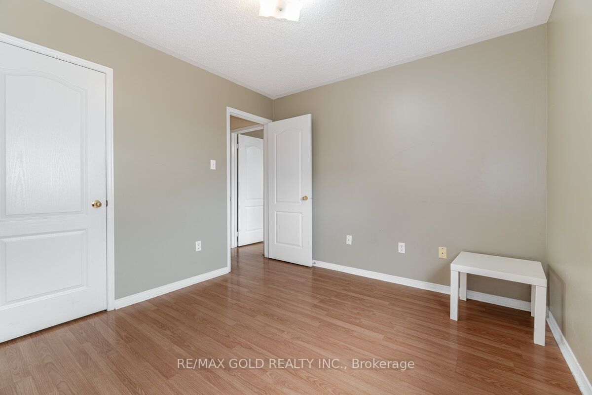 33 Willow Park Drive