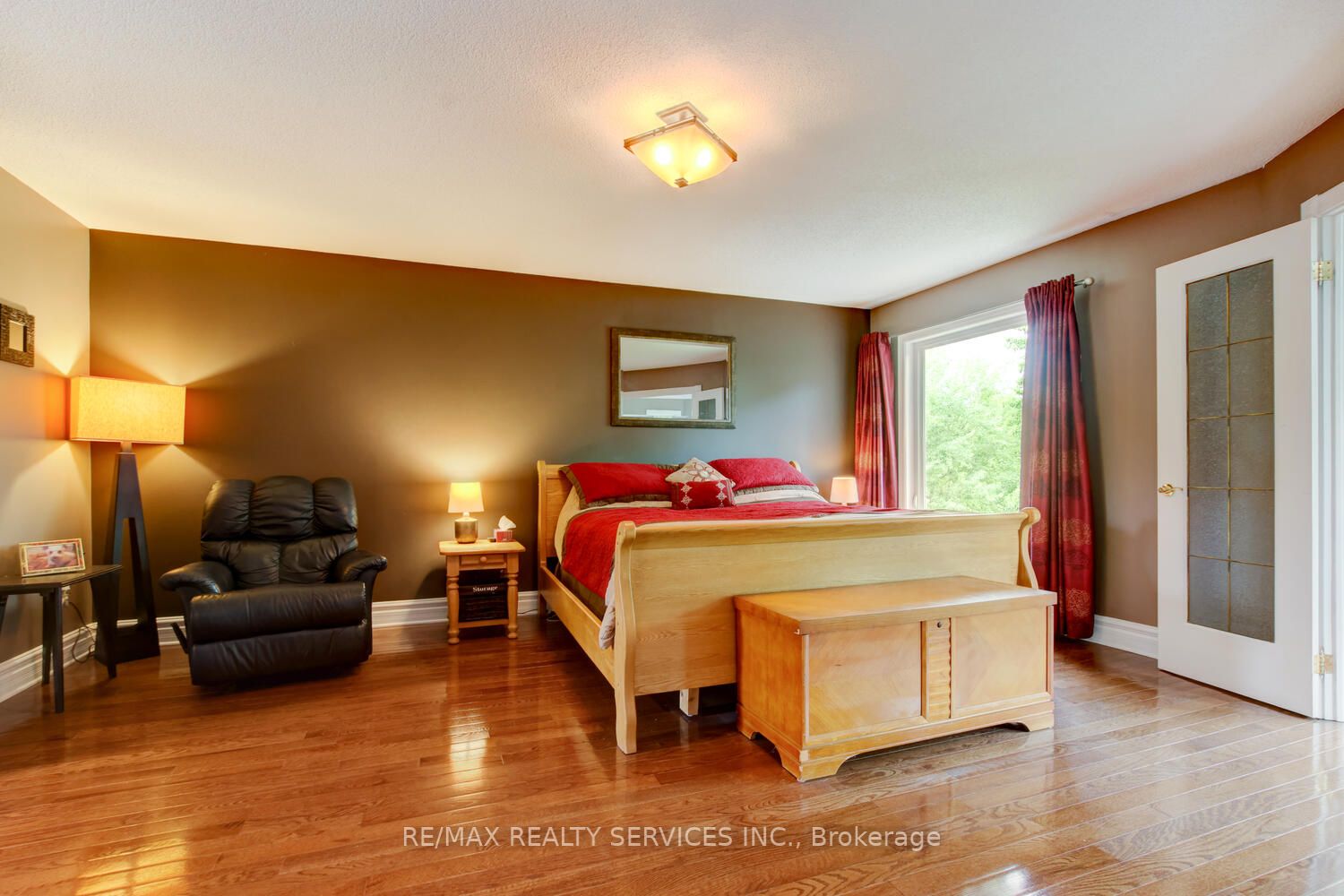 19 Burtree Dr