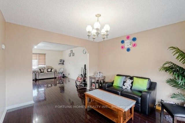 2214 Wanless Dr