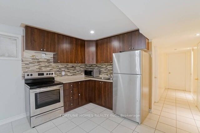 2214 Wanless Dr