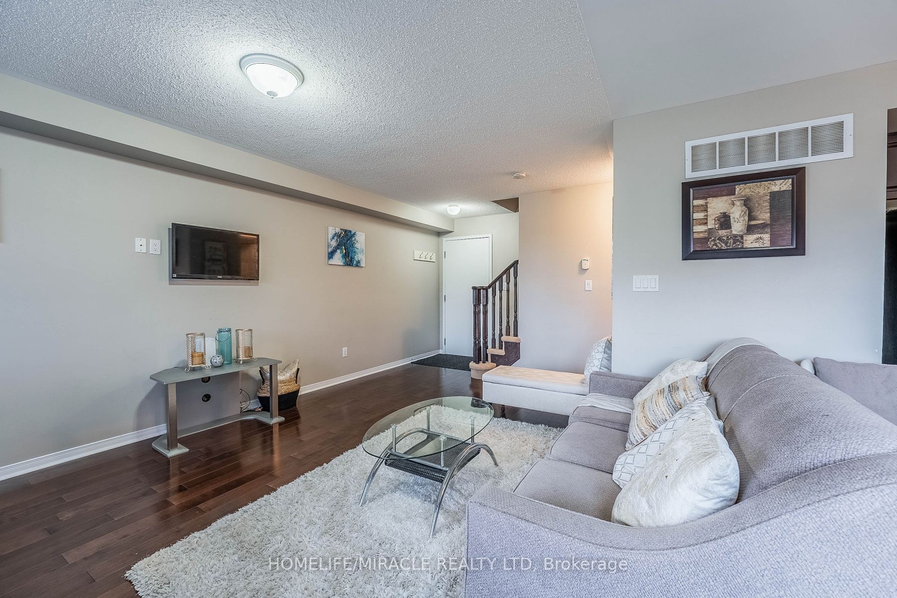 5 Armstrong Street, #25