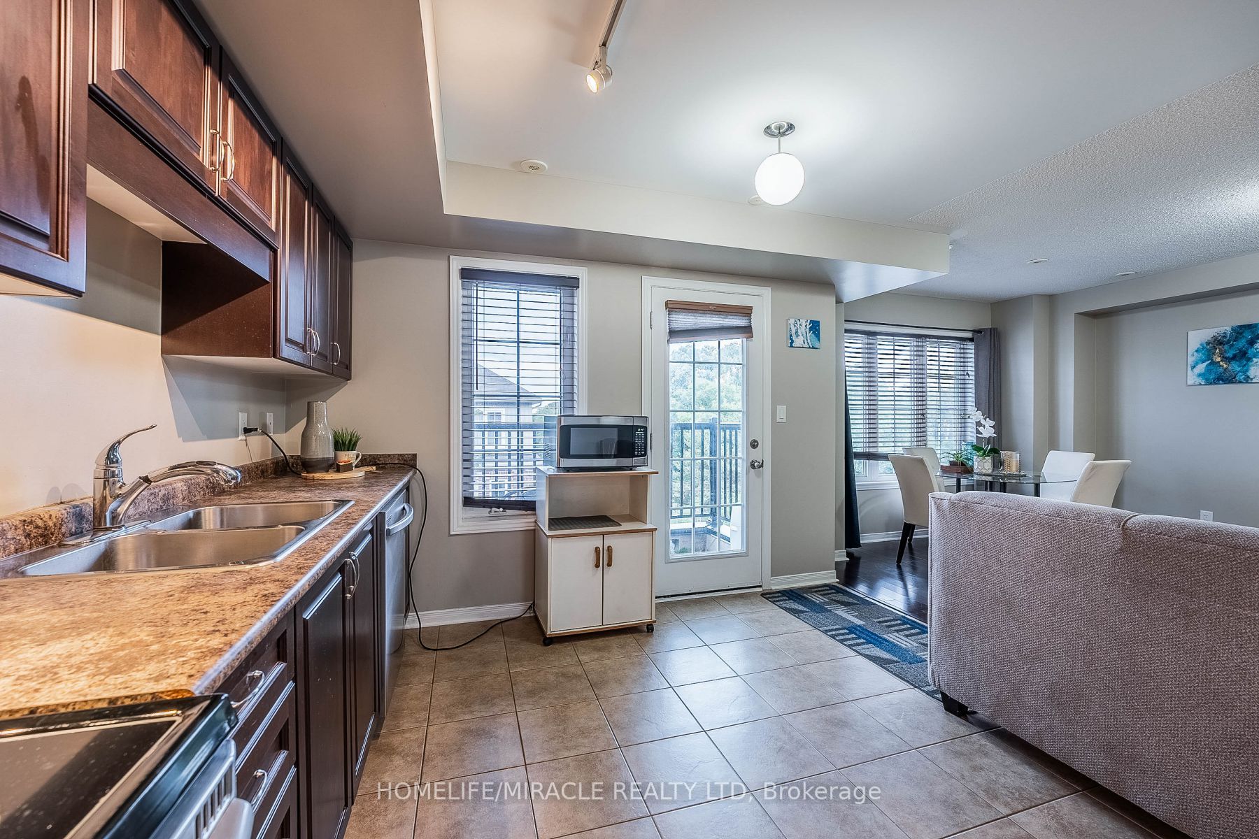 5 Armstrong Street, #25