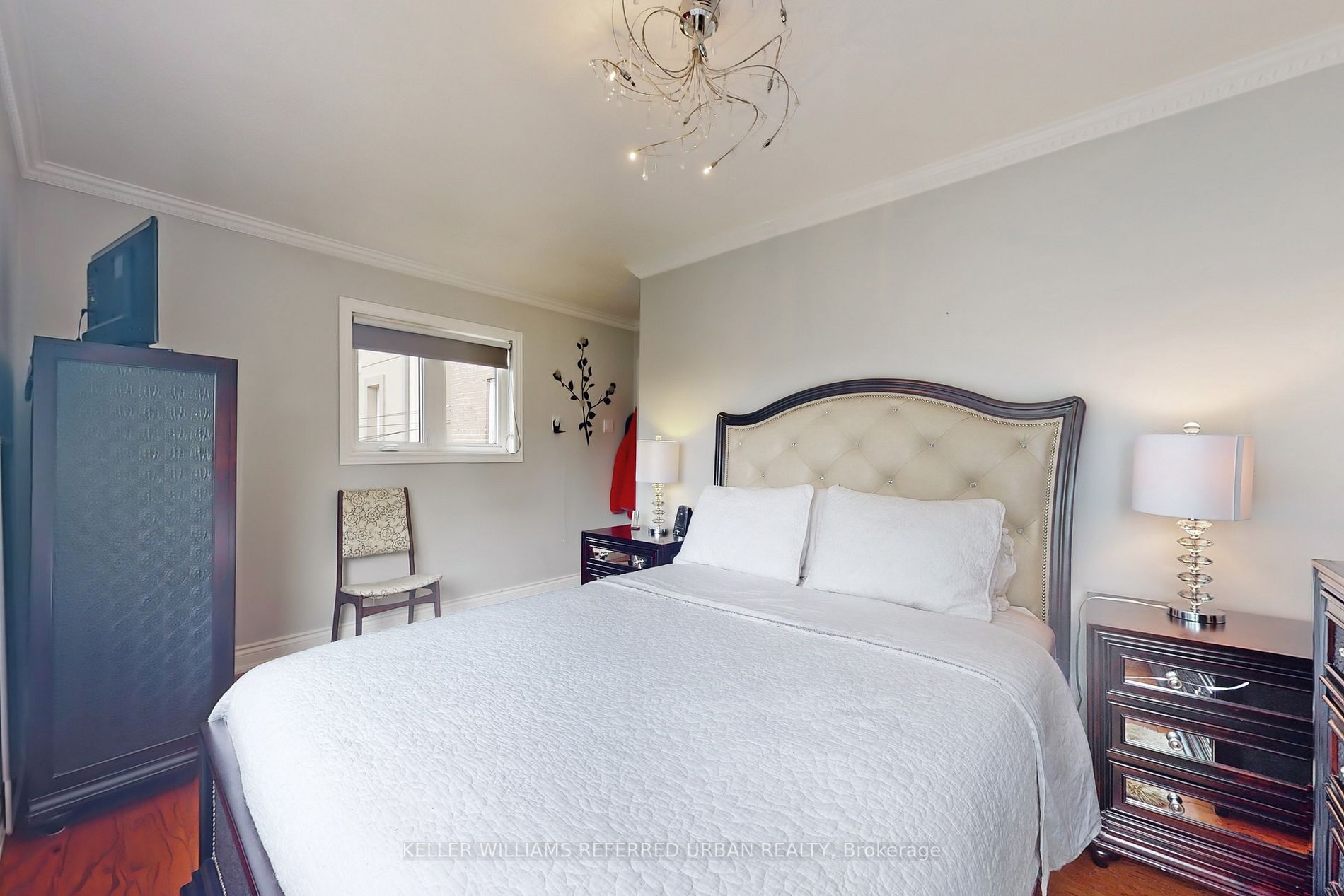 17 Harlton Cres