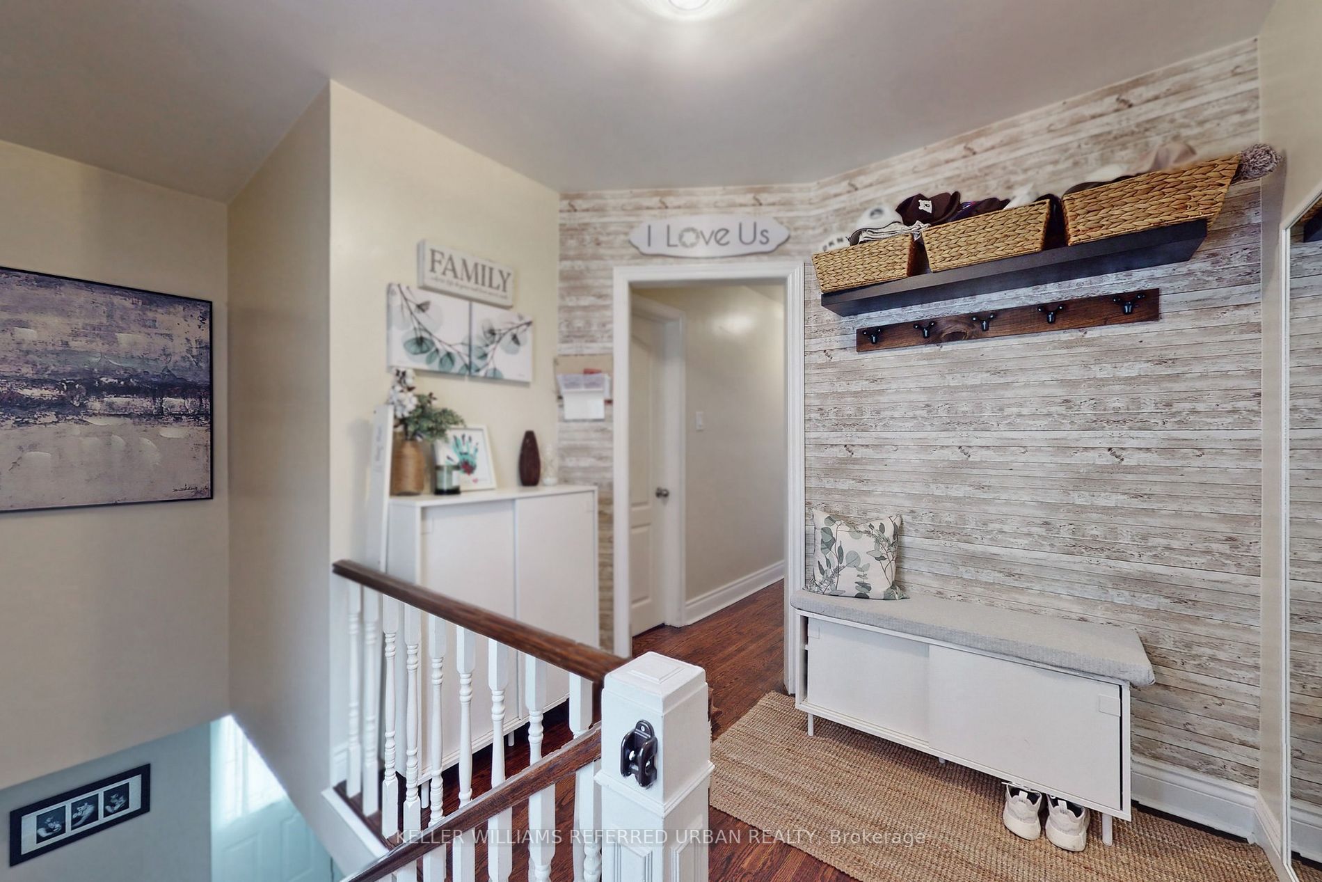 17 Harlton Cres