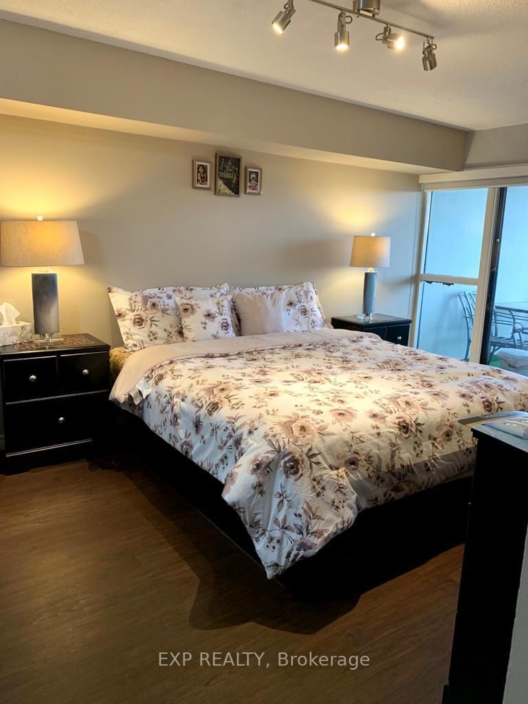 1 Rowntree Rd, #410