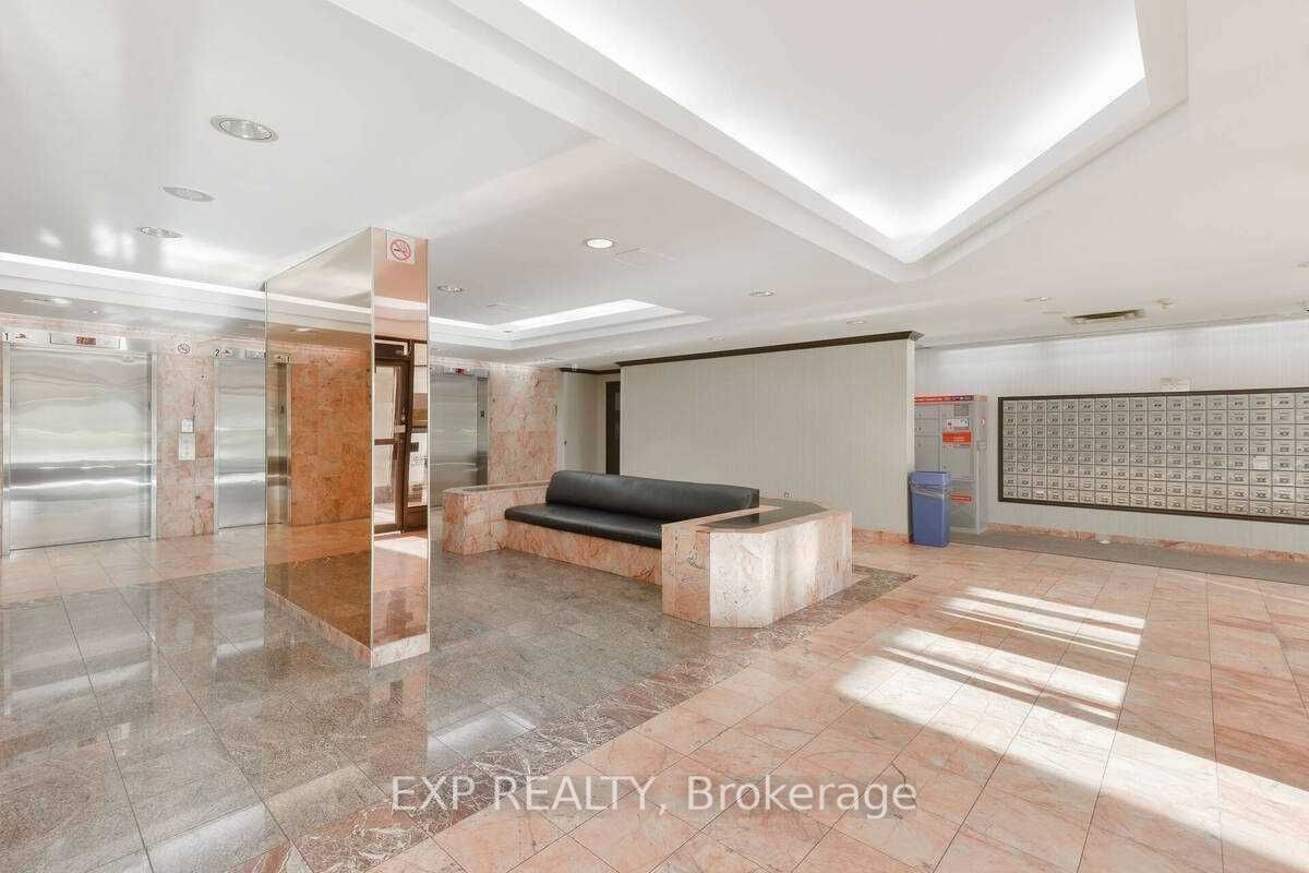 1 Rowntree Rd, #410