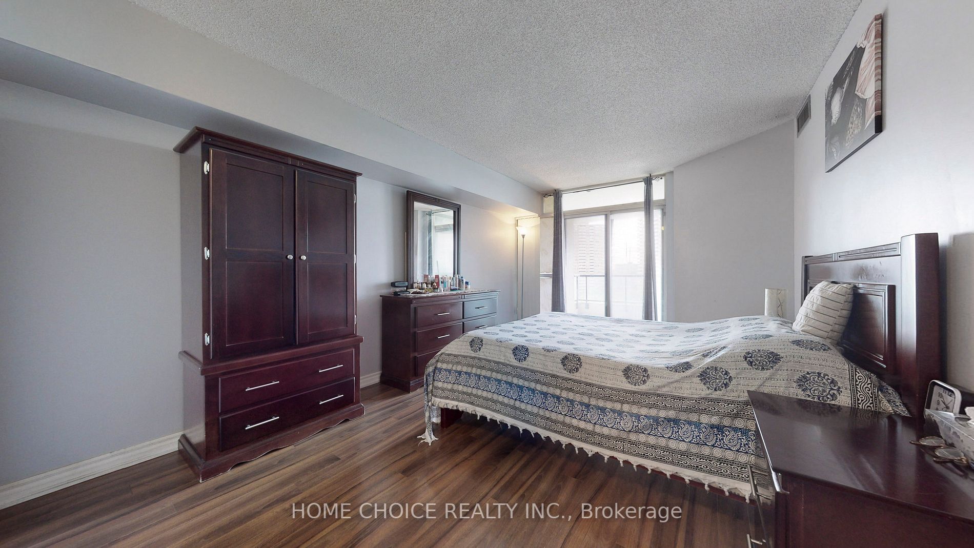 1 Rowntree Rd, #910