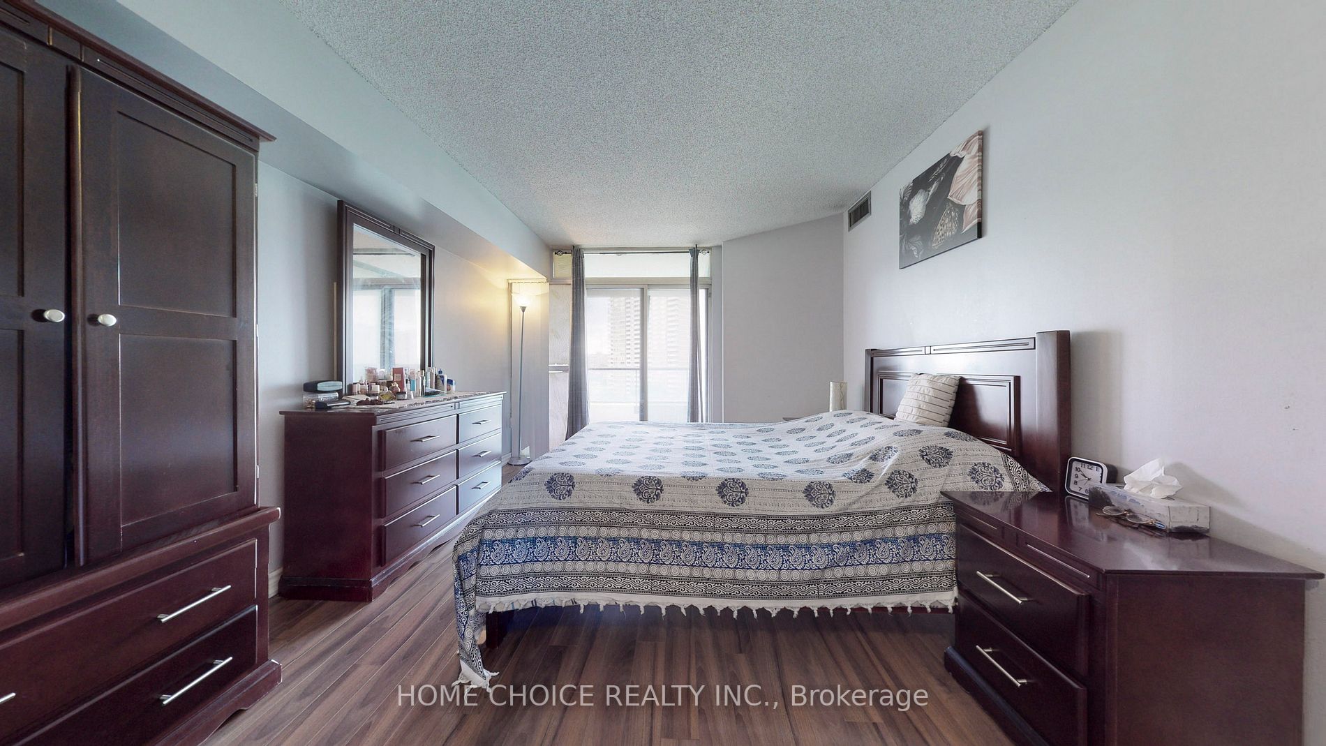 1 Rowntree Rd, #910