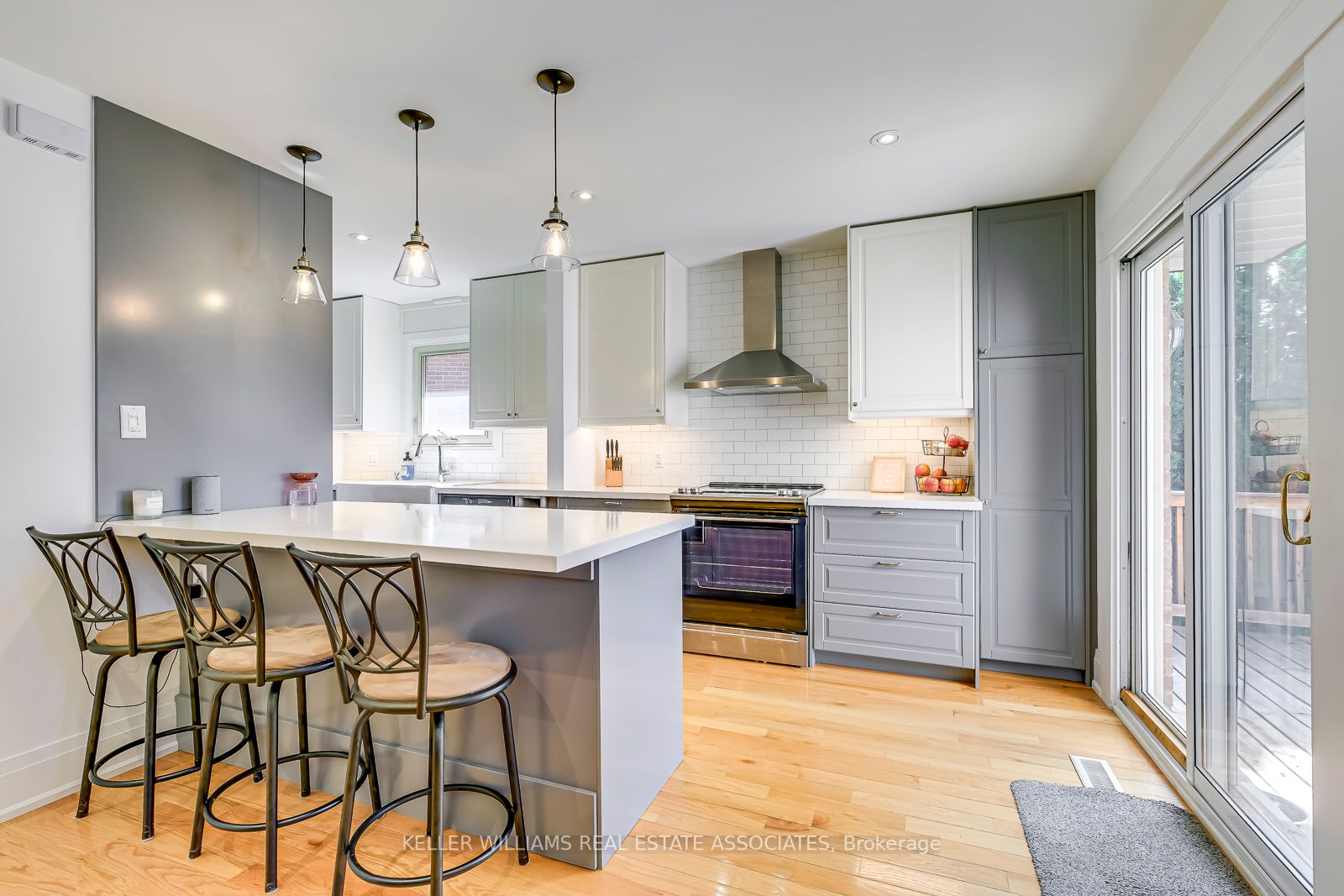 32 Camberley Cres