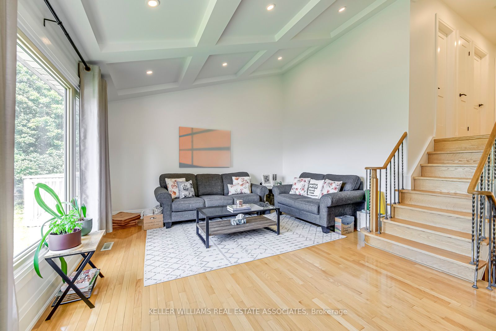 32 Camberley Cres