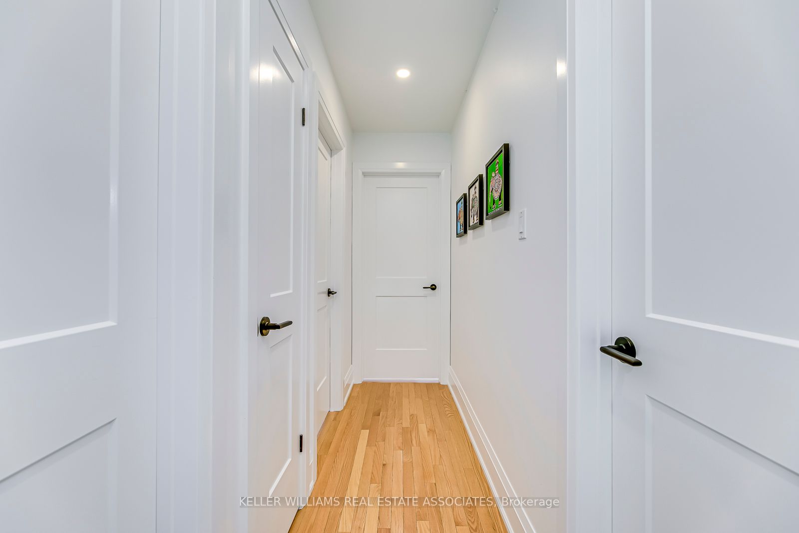 32 Camberley Cres