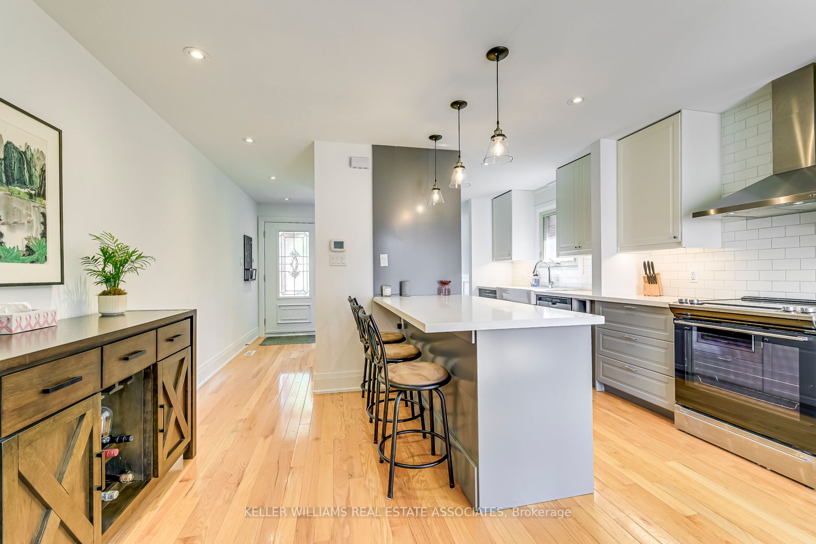 32 Camberley Cres