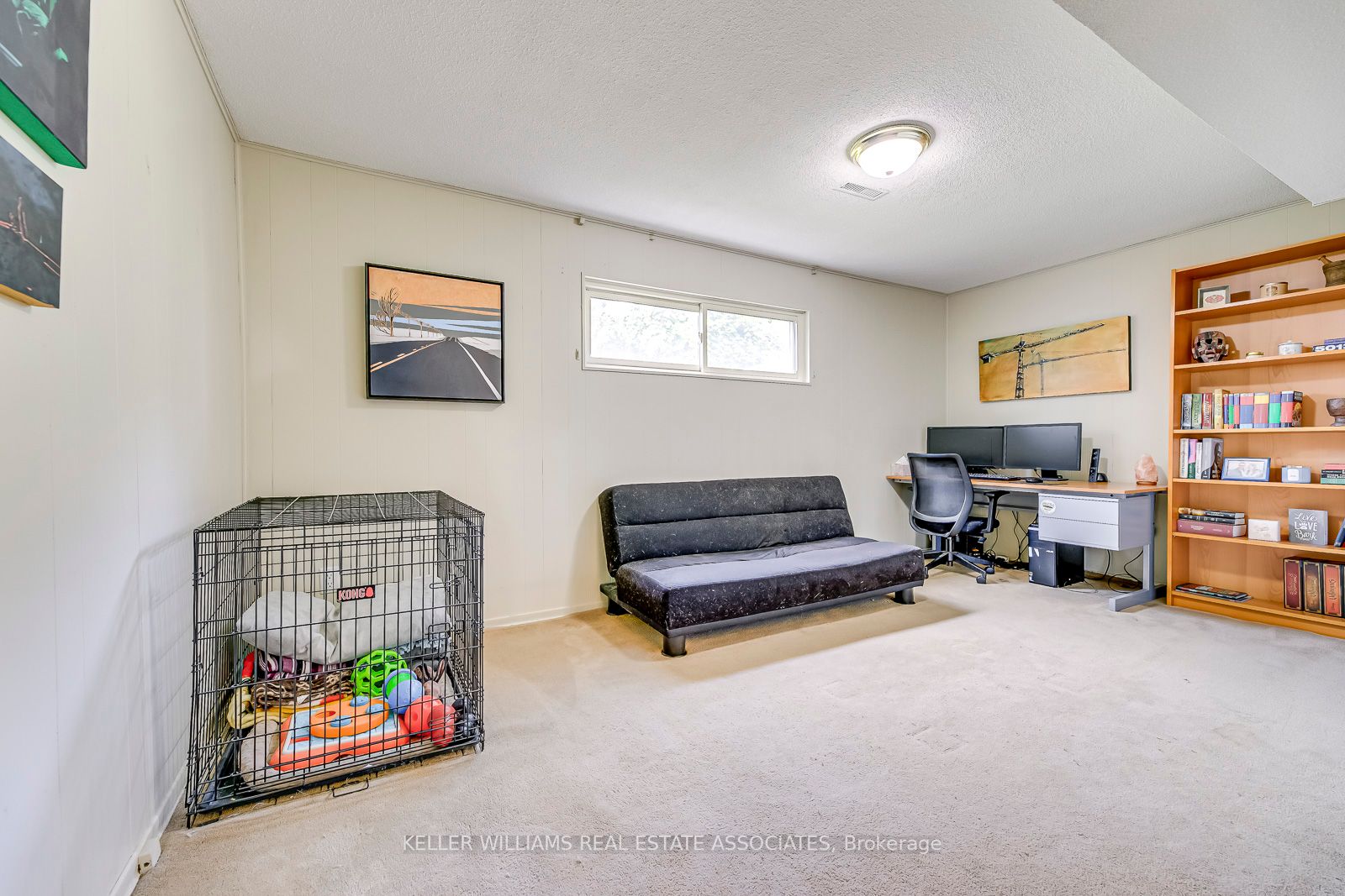 32 Camberley Cres