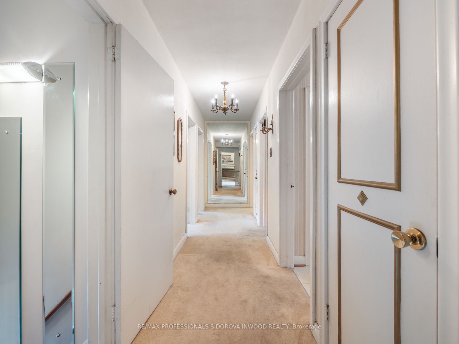 81 Ellis Ave