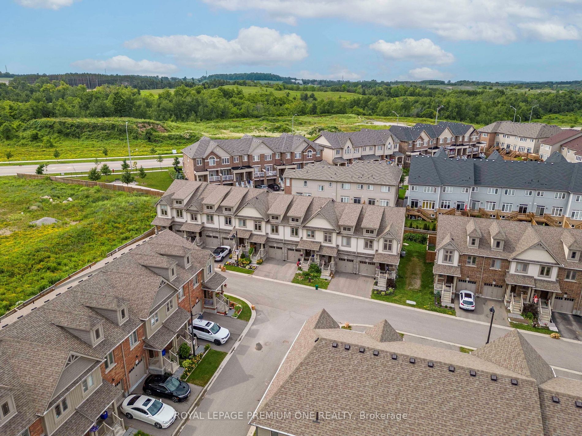 124 Parkinson Crescent, #61