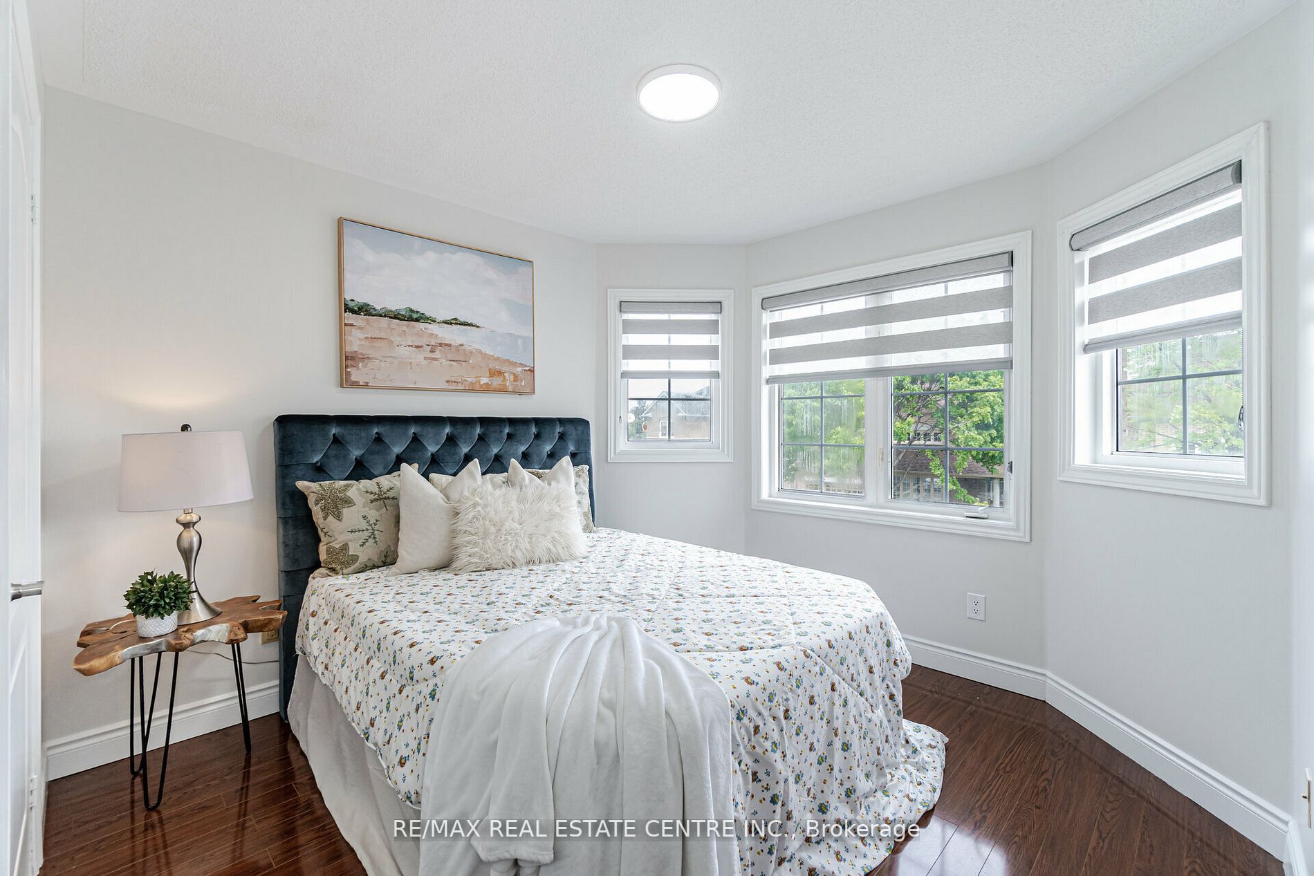 5 Wild Indigo Cres