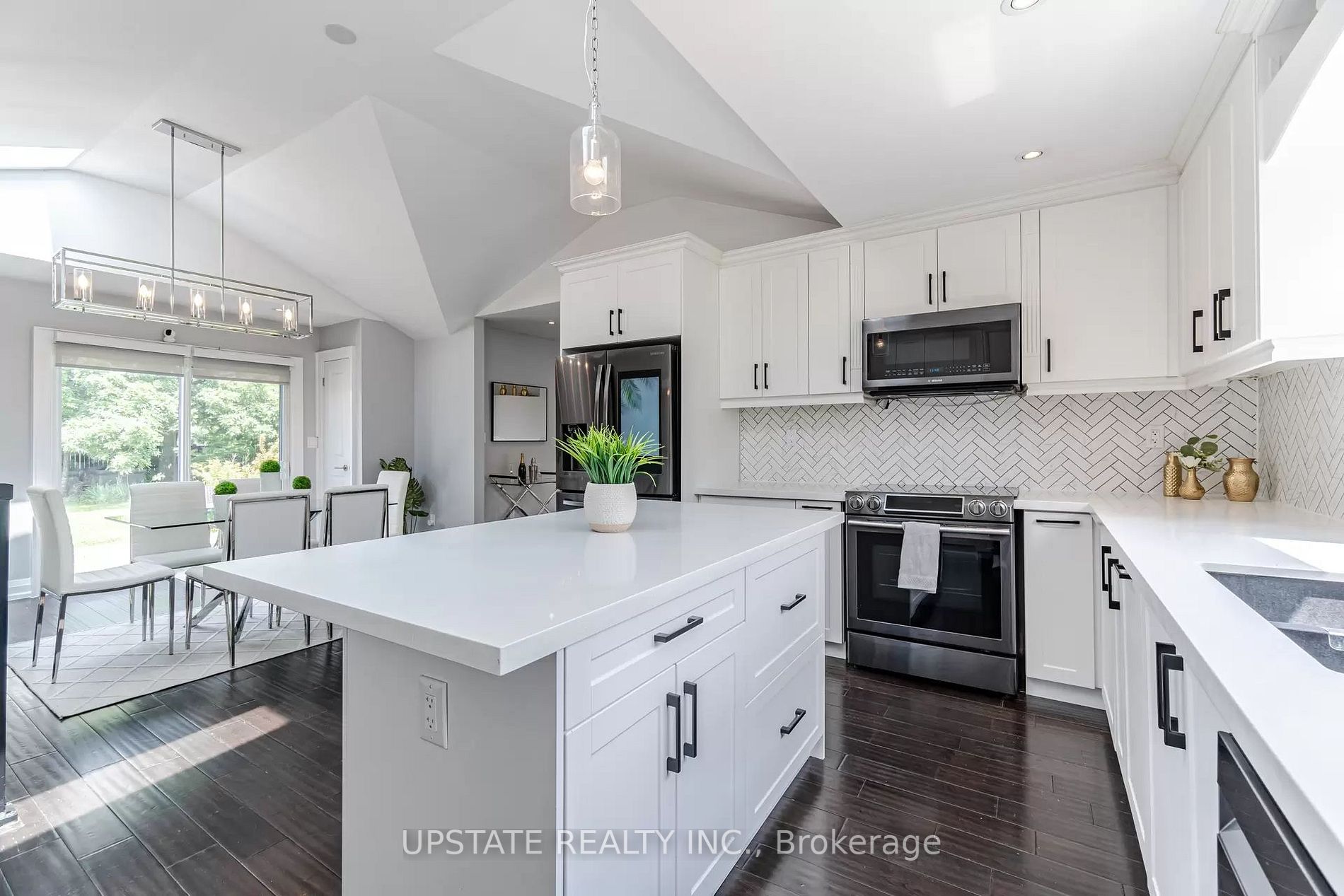 11655 5 Side Rd