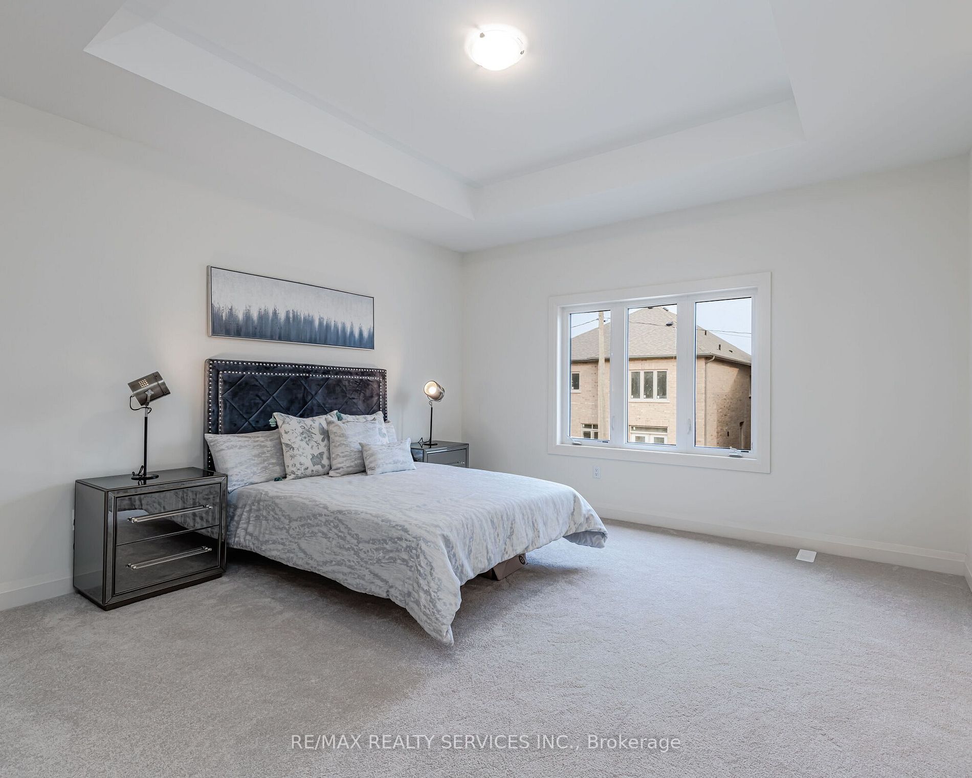 3 Eastman Dr E